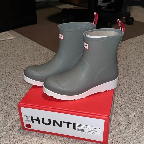 NWT Hunter Original Play Waterproof Short Rain Boot - Picture 1 of 8